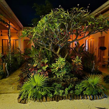 Infinity Beach Dhigurah Dhigurah  Exterior photo