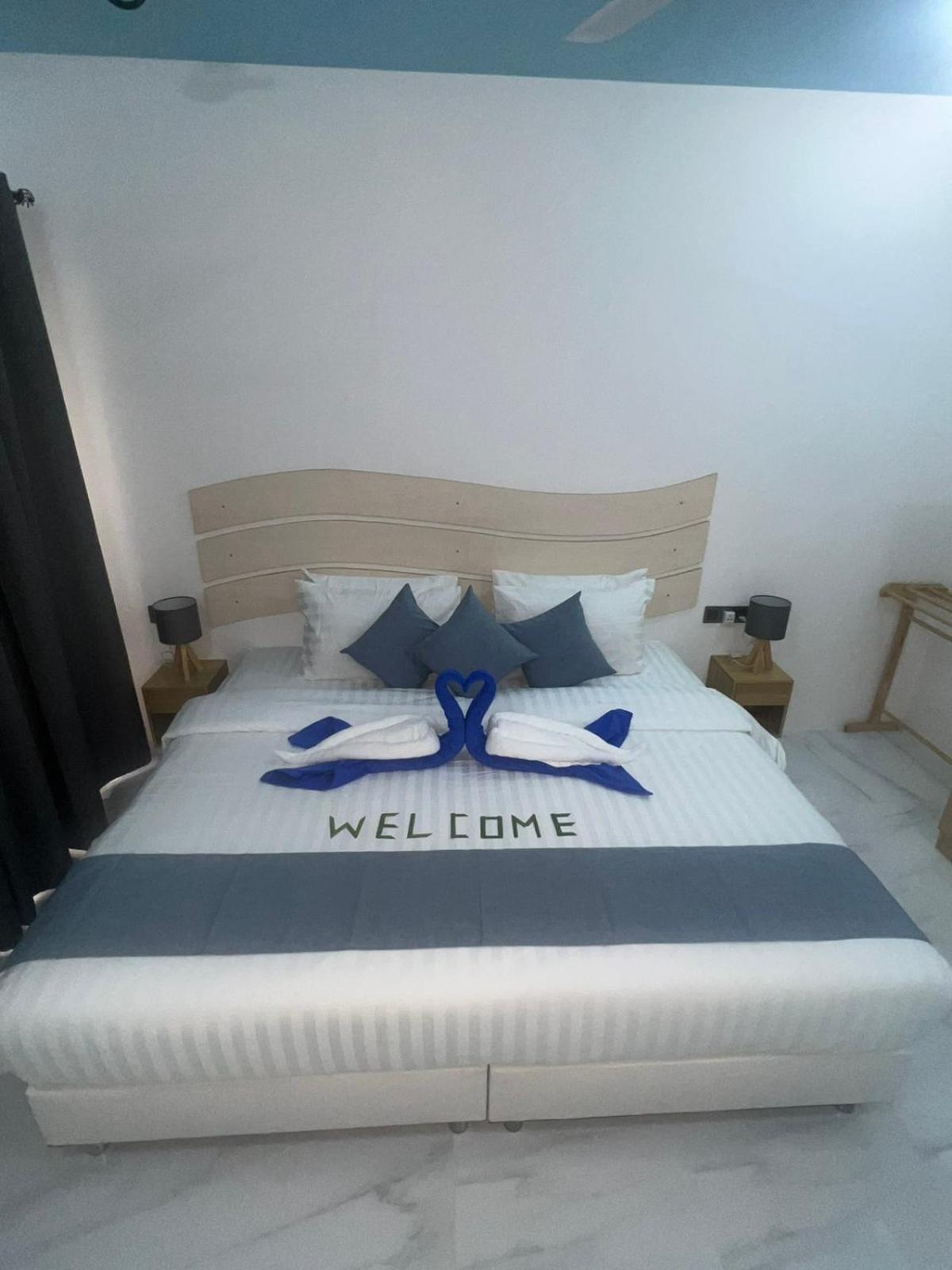 Infinity Beach Dhigurah Dhigurah  Exterior photo